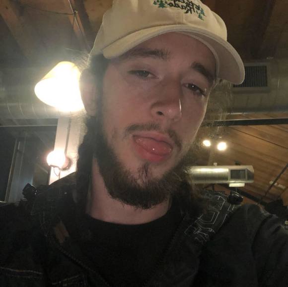 Poshmark profile picture for @henryv